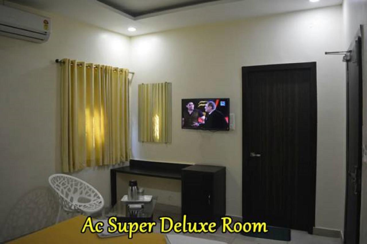 Hotel Green Tree Rāipur Dış mekan fotoğraf